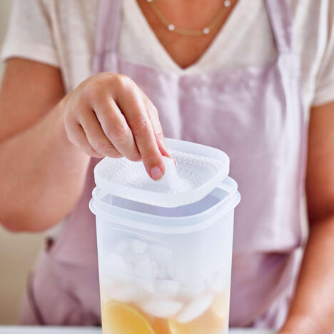 Tupperware Slimline Kanna 2 l med sil 