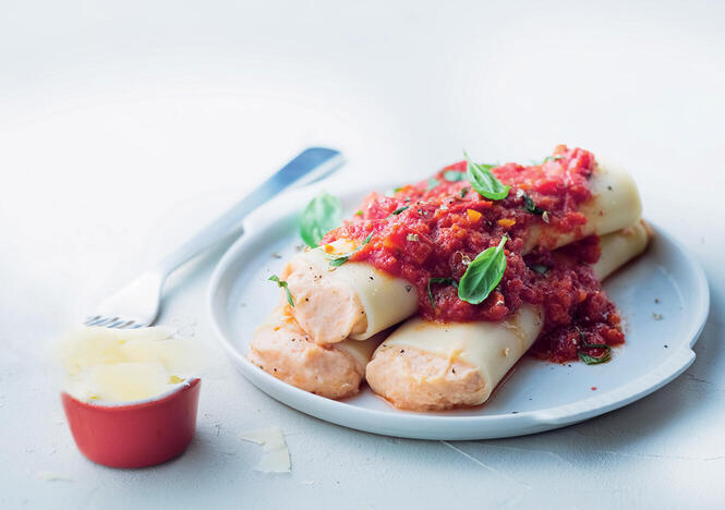 Tupperware Cannelloni med lax och tomatsås 