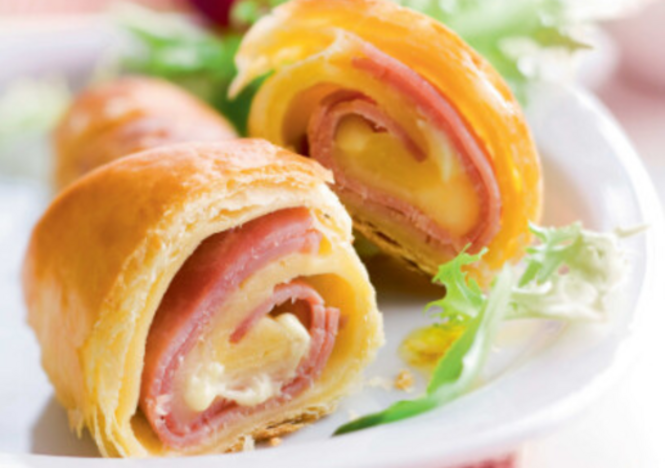 Tupperware Mini-croissant med skinka och ost 