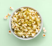 Popcorn med vit choklad och pistage